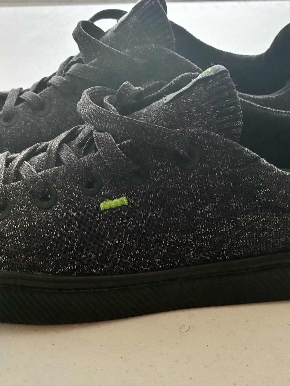 Cariuma Black Knit Low-Top Sneakers with Neon Green Accent